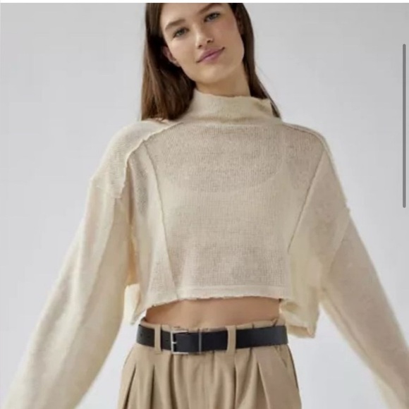 NWT Urban Outfitters Jac Sheer Cropped Sweater - Picture 3 of 3